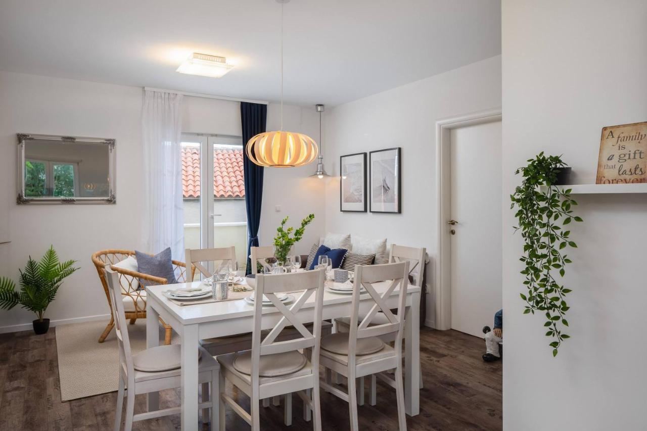 Apartments Valentina Bol Luaran gambar