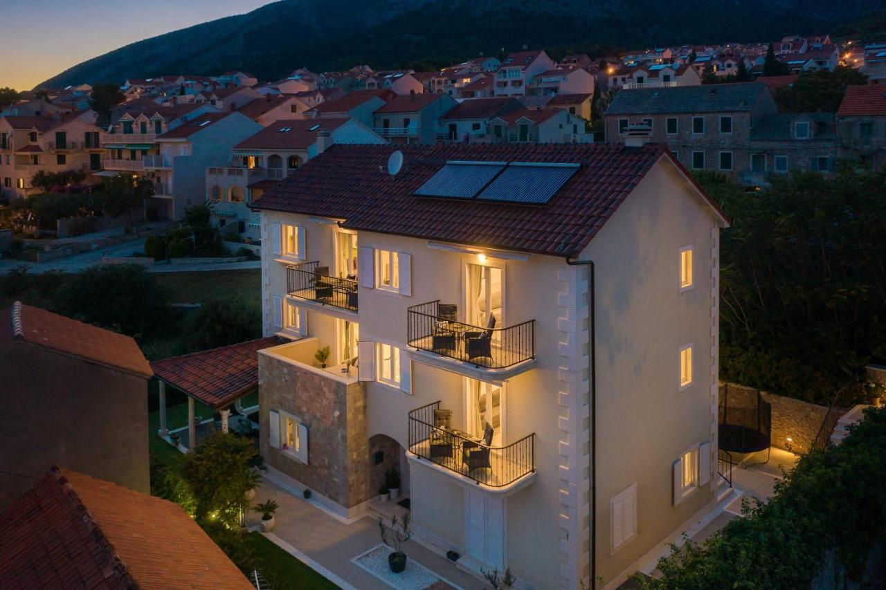 Apartments Valentina Bol Luaran gambar