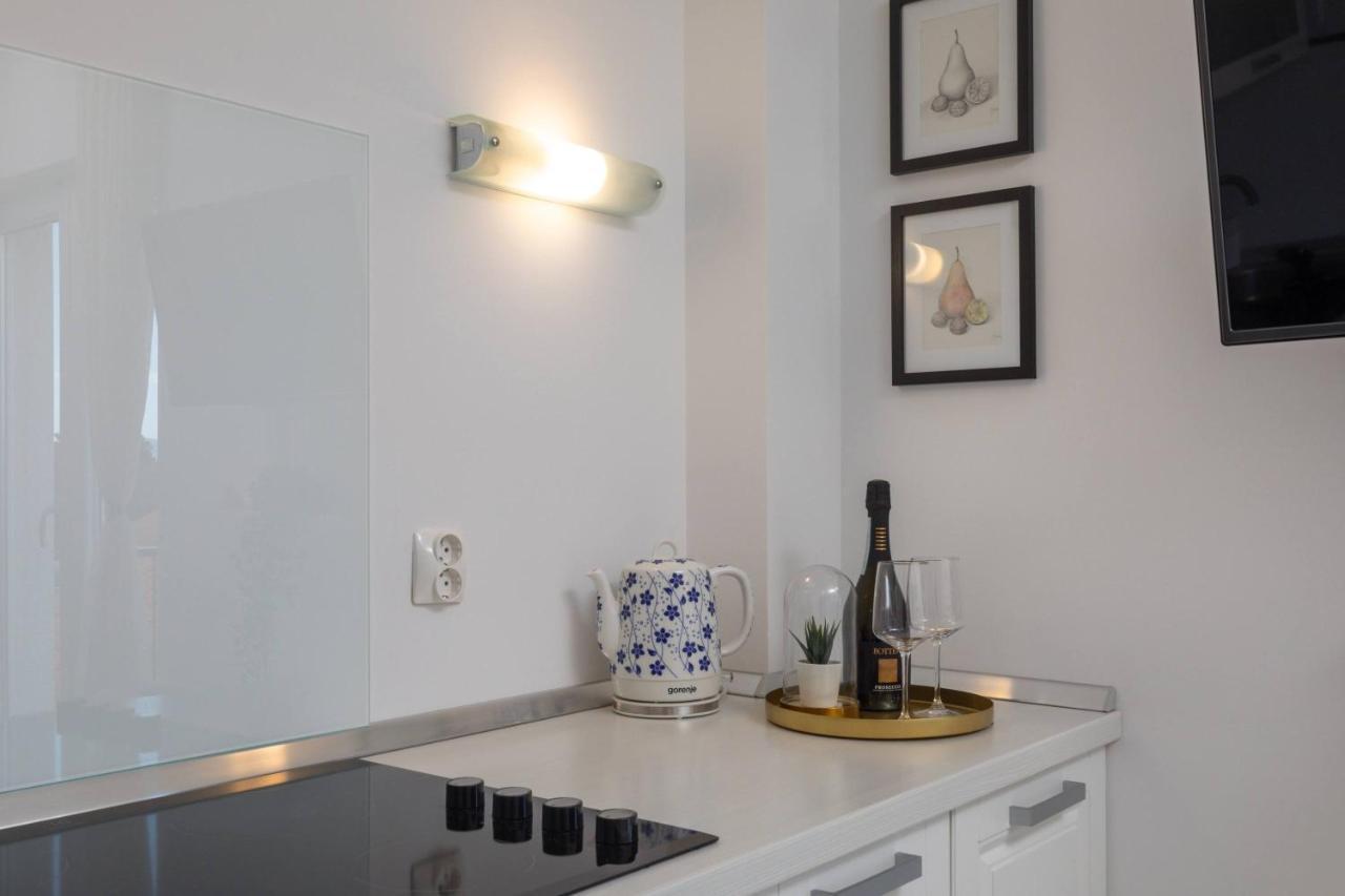 Apartments Valentina Bol Luaran gambar
